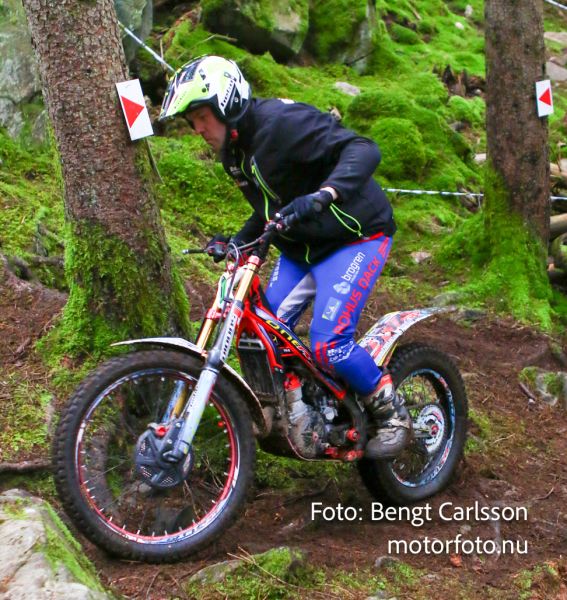 Preload previous image